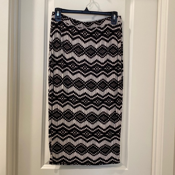 Willow & Clay Dresses & Skirts - Pencil skirt
